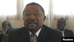 L'opposant gabonais Jean Ping participe à une réunion à Libreville, Gabon, le 26 septembre 2016.