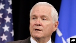 US Defense Secretary Robert Gates (file photo)