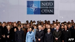Generalni sekretar NATO, Jens Stoltennberg, princeza Viktorija i švedski premijer Ulf Kirsteršon na ceremoniji podizanja zastave Švedske u sedištu NATO, 11. marta 2024.