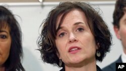 FILE - Minneapolis Mayor Betsy Hodges speaks at a news conference in Minneapolis, March 30, 2016. Some have called for her to step down in the wake of last week's mistaken shooting of an Australian woman by a police officer.