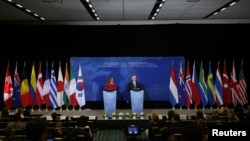 Conference de presse de Rex Tillerson et Chrystia Freeland, Vancouver, Canada, le16 janvier 2018. 