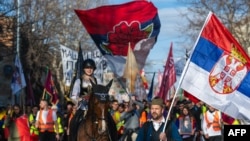 Studenti u Topoli, na putu do Kragujevca (Andrej ISAKOVIC / AFP)