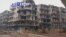 VOA60 DUNIYA: SYRIA Majalisar Dinkin Duniya  Tace Dakarun Gwamnatin Syria A Aleppo Sun Kashe A Kalla Farar Hula 82