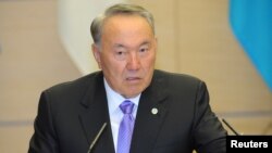 Kazakhstan President Nursultan Nazarbayev attends a news conference in Tokyo, Japan, Nov. 7, 2016. 