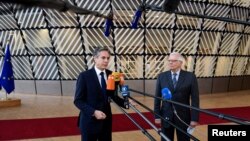 Европската Унија и САД се посветени на поблиска соработка на Западен Балкан. Обезбедувањето стабилност и просперитет и остварување на нивната европска и евроатлантска иднина останува наша заедничка цел, се вели во заедничката изјава