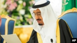 Raja Arab Saudi, Salman menegaskan komitmen Saudi sebagai penyelenggara ibadah haji (foto: dok).