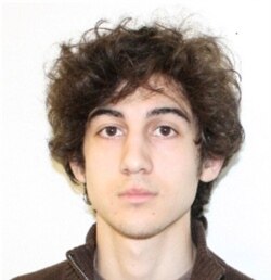 Dzhokhar Tsarnaev, tersangka dalam ledakan Boston Marathon, digambarkan dalam foto selebaran FBI yang tidak bertanggal. (Foto: Reuters)