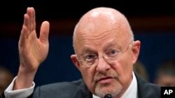 Direktur Intelijen Amerika James Clapper dalam sebuah pertemuan di Gedung Capitol, Washington DC, 11 April 2013 (Foto: dok).