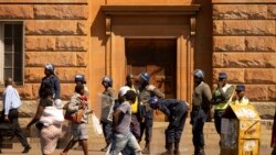 Armée et police dissuadent les manifestants au Zimbabwe