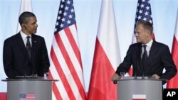 Američki predsjednik Barack Obama i poljski premijer Donald Tusk, u Varšavi, 28. svibnja 2011.