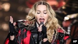 Los detalles sobre el homenaje al artista que prepara Madonna se mantienen en secreto. Se espera que el tributo sea el espectáculo de la noche.