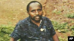 Cette photo non datée fournie par Interpol mardi 4 février 2014 montre Pascal Simbikangwa, 54, ancien chef du renseignement du Rwanda. 