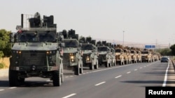 Đoàn xe quân sự Thổ Nhĩ Kỳ ở Kilis gần biên giới Thổi Nhĩ Kỳ-Syria, 9/10/2019