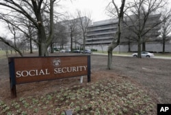 FILE - Kantor Social Security di Woodlawn, md, 11 Januari 2013. (Patrick Semansky/AP)