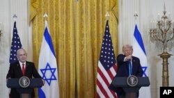 ཌོ་ནལ་ཊམ་དང་ནེ་ཐན་ཡ་ཧུའི་གསར་འགོད་ལྷན་ཚོགས།