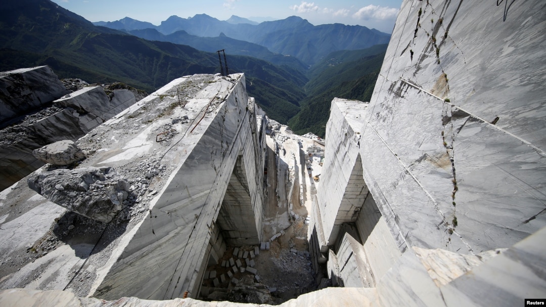 Michelangelo's Unrealized Marble Dream Comes True in Italian Quarry