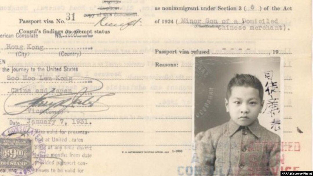 Dokumen aplikasi imigrasi ke Amerika Serikat. (Foto: Dok)