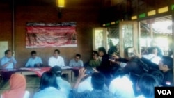 Diskusi Refleksi 21 Tahun Reformasi di Yogyakarta. (foto: VOA/Nurhadi)