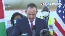 Manchetes africanas 23 Agosto: Quénia - Chegaram as primeiras doses de vacinas Moderna COVID-19 doadas pelos EUA