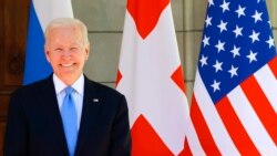 Ameriki Jamana Ŋɛmɔkɔ ka Bolo Non Bilali Jonya Sɛbɛ Fura la ka Foroba Lafiyali N'do ye . Ameriki Jamana la.