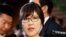日本新防卫相稻田朋美引人注目