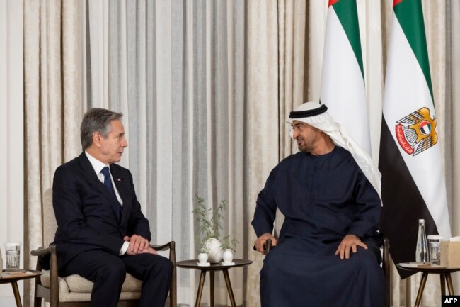ABD Dışişleri Bakanı Antony Blinken BAE Devlet başkanı Şeyh Muhammed bin Zayid el Nahyan ile görüştü, 14 Ekim 2023.