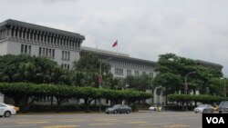 台湾外交部大楼(美国之音张永泰拍摄)