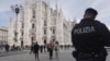 Soldados patrullan frente a la catedral de Milán el lunes 25 de marzo de 2024. Italia y Francia intensificaron la seguridad tras el reciente atentado en Rusia.