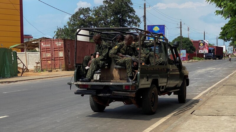 Guinée: le procès du massacre de 2009 reprend dans l'ombre d'une opération commando
