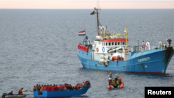 د کډوالو دپاره دملګرو ملتونو د ادارې (ایي اؤ ایم) ویاندې اولیویا هیډن خبریالانو ته ویلي دغه پيښه د جمعې په سحر رامینځته شوې .