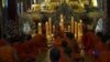 泰国军政府开通热线电话，严查僧侣不检行为