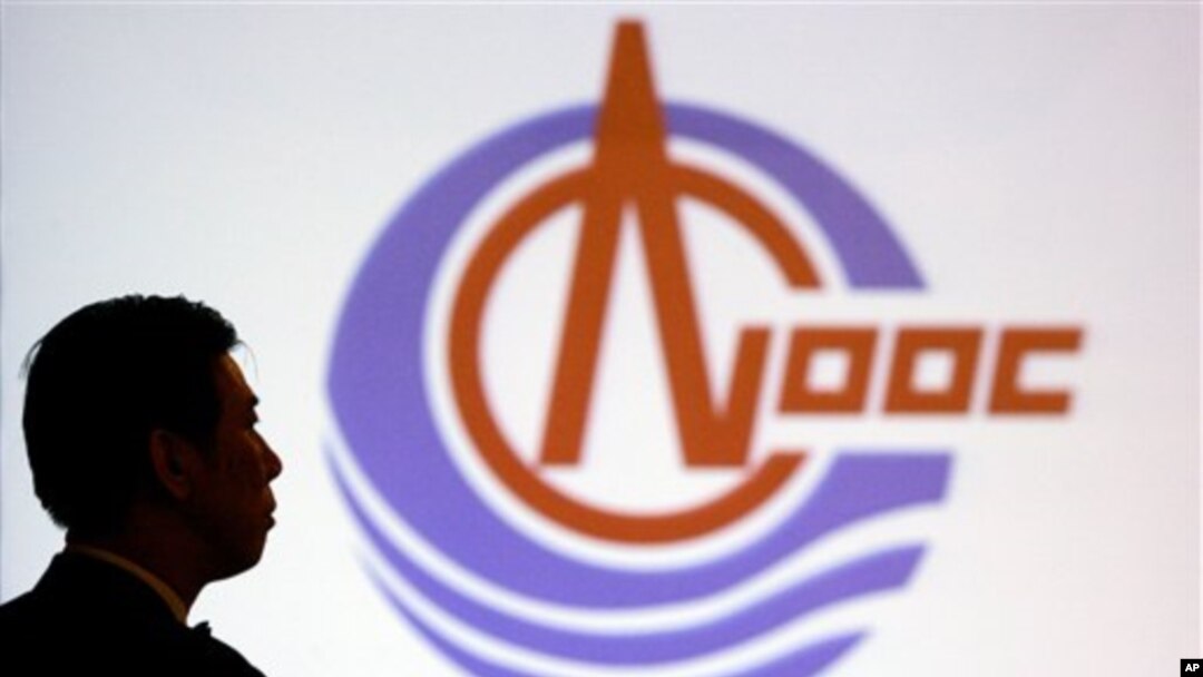 Perusahaan minyak dan gas utama Tiongkok, CNOOC, saat ini sedang berusaha mengambil alih perusahaan asing terbesar di negara itu, Nexen milik Kanada (foto: Dok). 
