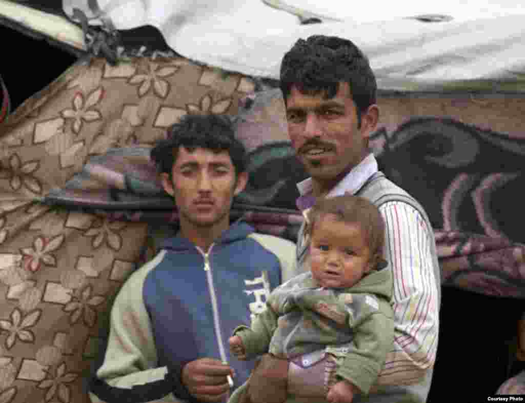 Dom refugees, southern Turkey