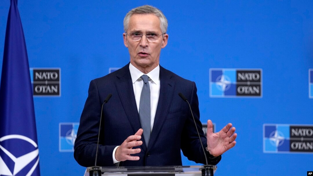 Sekretaris Jenderal NATO Jens Stoltenberg memberikan tanggapan tertulis atas komentar Donald Trump yang kontroversial soal NATO (foto: dok). 