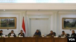 Presiden Yudhoyono dalam sidang kabinet paripurna Jumat (11/7) mengatakan bahwa dirinya tidak bisa mempengaruhi hasil Pemilu Presiden (VOA/Andylala)