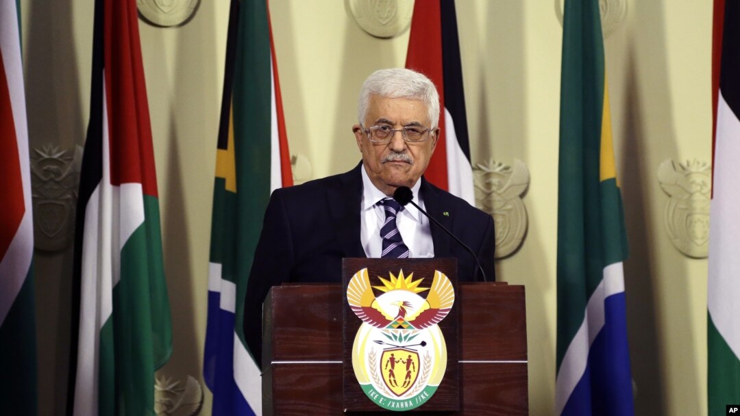 El presidente palestino Mahmoud Abbas dice que someterá a consulta un borrador de resolución en que exige una Palestina independiente.