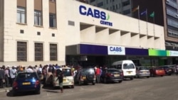 Abantu Abanengi Behluleka Ukuthola Imali Emabhanga