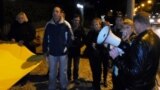 Лісабон<br />
<br />
&quot;Послу Олександру Никоненко вимогу, висвітлювати на офіційному сайті посольства інформацію про заплановані відкриті зустрічі щодо питань євроінтеграції України. Справа в тому, що останнім часом на офіційному сайті посольства не з&rsquo;являється повідомлення про те, яким саме чином українські дипломати збираються реалізовувати євроінтеграційний курс уряду України&quot;, - пише Павло Сандокан. 