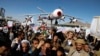 تصویری از یک تجمع اعضا و هواداران حوثی‌ها
