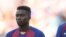 Le Sénégalais Moussa Wague lors de sa présentation au Camp Nou, Espagne, le 4 août 2009.
