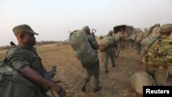 Des soldats de la FOMAC originaires du Congo-Brazaville à leur arrivée à Bangui 