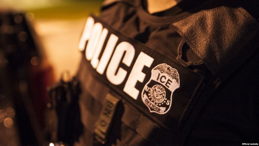 La policía de inmigración podrá ingresar a los juzgados en busca de criminales condenados, pandilleros, e inmigrantes que han sido deportados previamente.