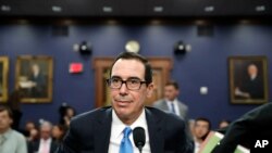 El secretario del Tesoro de EE.UU. Steven Mnuchin ha pedido a los legisladores aumentar el techo de la deuda soberana antes de que salgan a su receso de agosto.