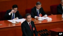 Thủ tướng Trung Quốc Lý Cường bỏ cụm từ ‘thống nhất hòa bình’ với Đài Loan trong diễn văn khai mạc Đại hội đại biểu nhân dân toàn quốc (NPC), tại Bắc Kinh, ngày 5/3/2024.