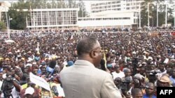 L'opposant Mathias Dzon devant un rassemblement à Brazzaville, le 14 juin 2015.