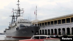 Russian spy ship Viktor Leonov SSV-17