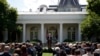 美国总统川普星期四在白宫宣布美国退出《巴黎气候协定》。（2017年6月2日）