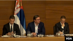 Predsednik Srbije Aleksandar Vučić tokom sastanka sa predstavnicima Srba sa Kosova.