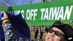 네이멍구 자치구에서 시위를 벌이는 몽골족