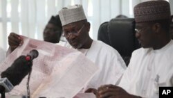 Attahiru Jega, Ishugaban hukumar zaben Najeriya ta INEC.